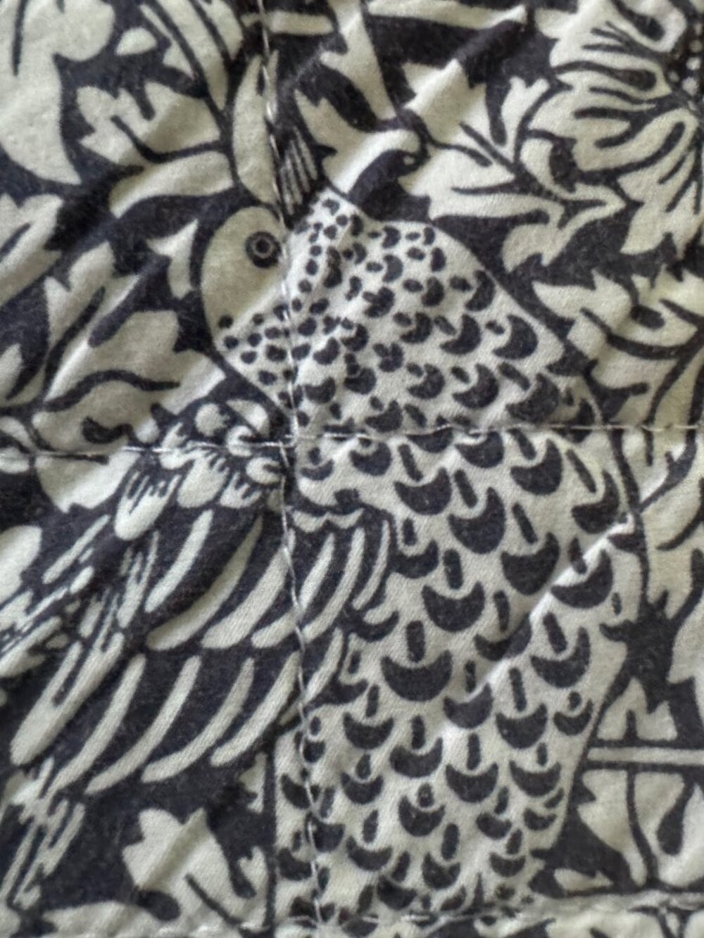 William Morris at Home Pair of Quilted Pillow Cases Navy Strawberry Thief - Picture 7 of 7